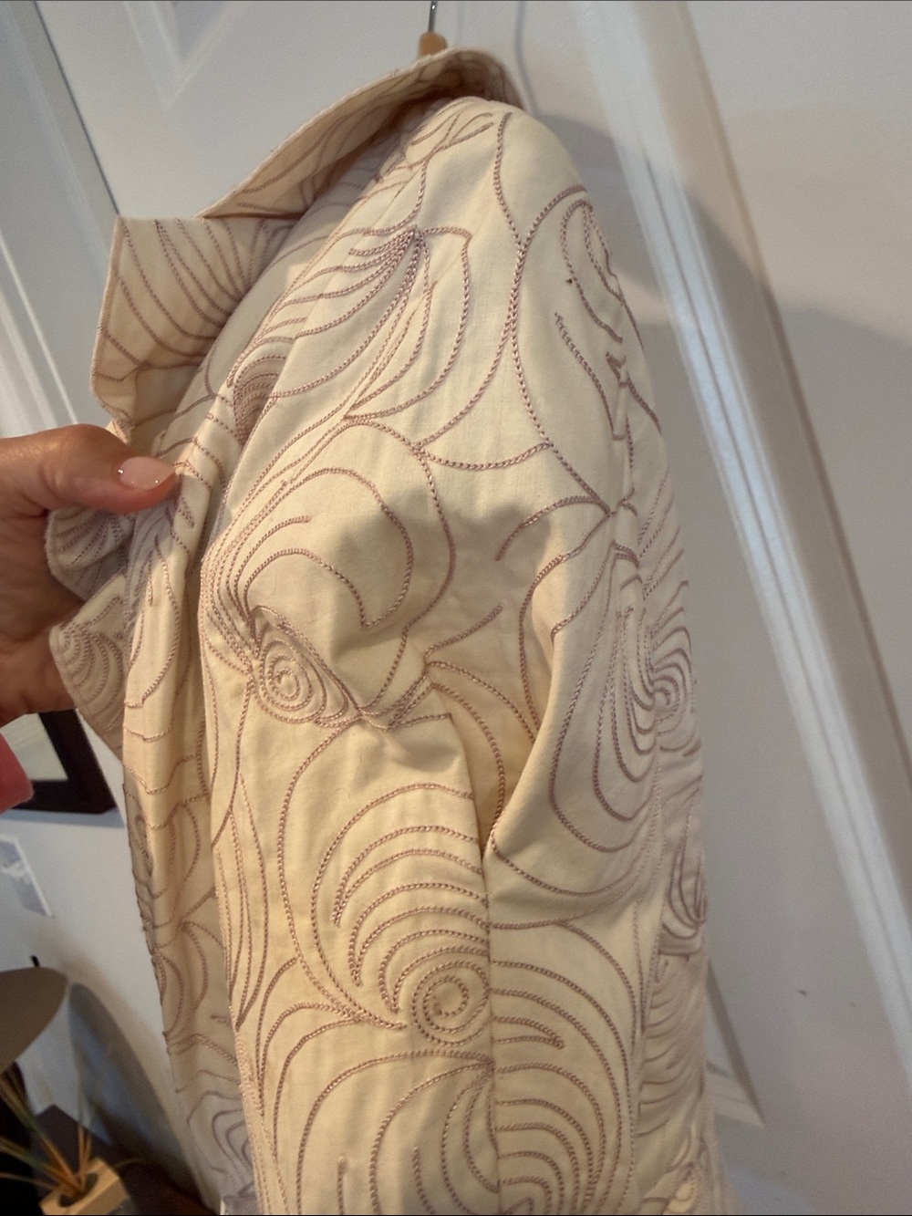 Magaschoni Cream Swirl-Pattern Ruffle Blazer - Picture 8 of 8